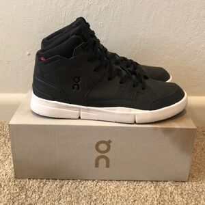 On The Roger Clubhouse Mid Black/Eclipse Shoes Men’s Size 9